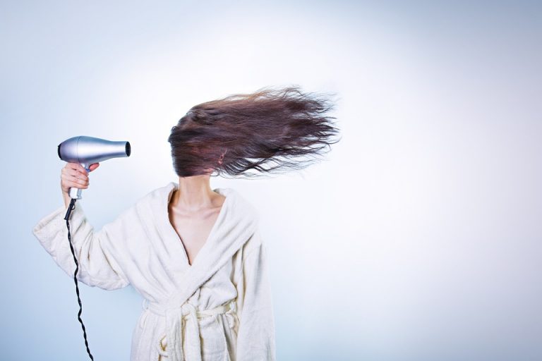 Quel soin pour cheveux très abîmés ?
