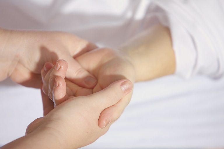 Quel est l’intérêt d’une injection d’acide hyaluronique à Paris ?